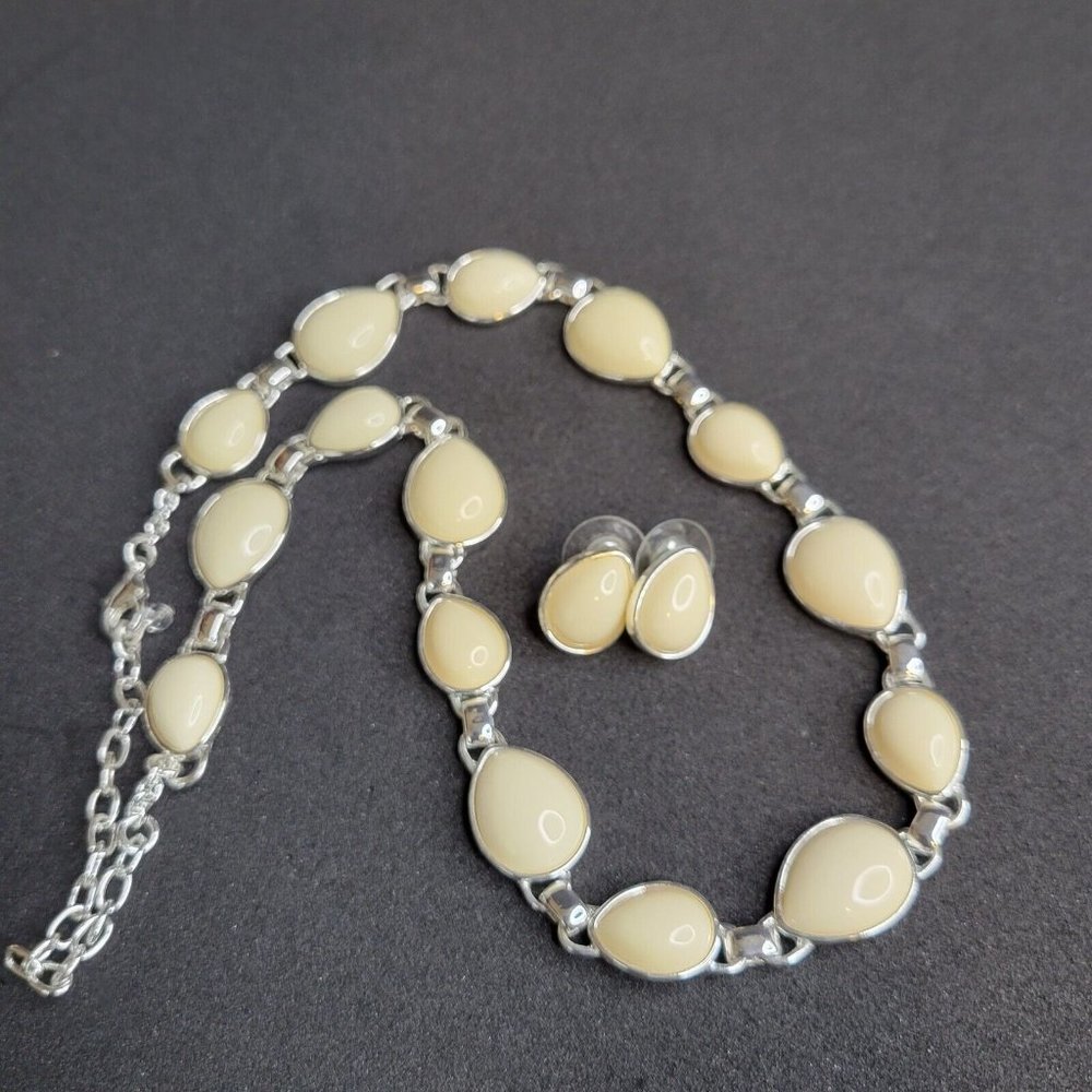 Napier Women's Fashion Necklace & Earrings Set Silver Tone Teardrop Pearl 20"